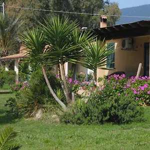 Soleluna Bed & Breakfast Castiadas